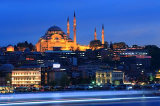Istanbul Suleymaniye Mosque at nighttime
