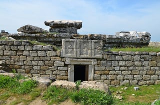 Tomb of the Gladiators, Necropolis
